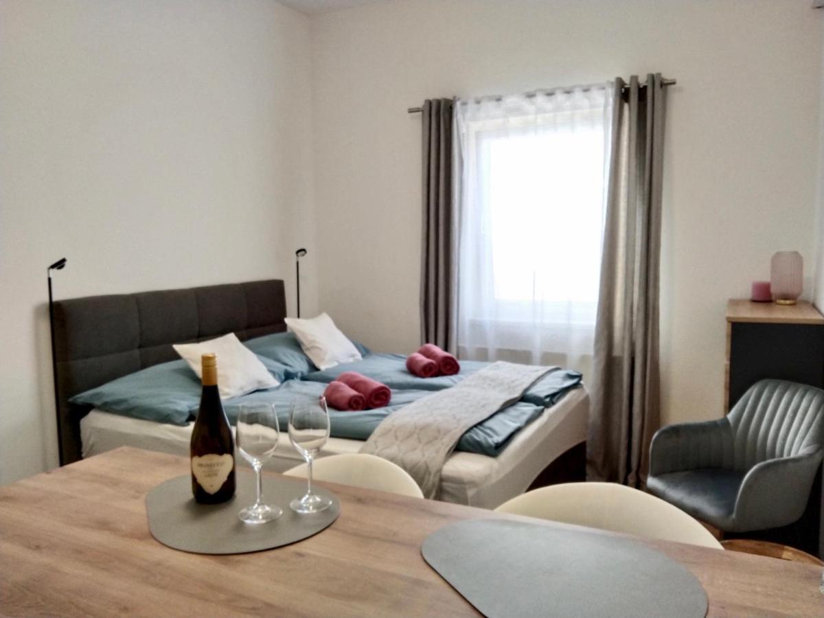 Air-Conditioned, Quiet Apartment - Center Of Sankt Poelten - Smart Tv Εξωτερικό φωτογραφία
